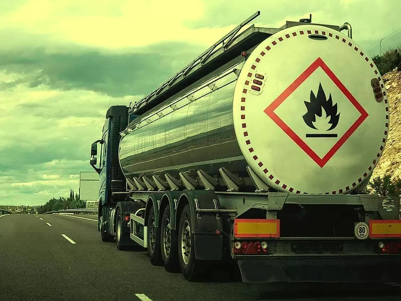 Curso Formação Condutor Cargas Perigosas Mopp